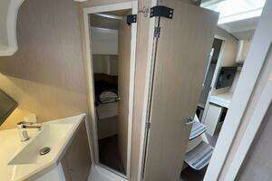 2022 Beneteau Oceanis 40.1 thumbnail 47