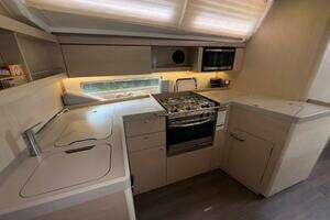 2022 Beneteau Oceanis 40.1 thumbnail 34