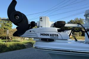 24ft Everglades Yacht For Sale