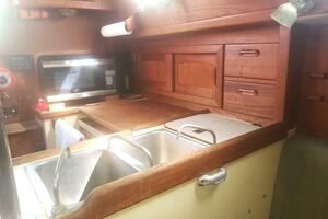 TAPESTRY 34ft Pacific Seacraft Yacht For Sale