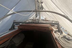 34ft Hinckley Yacht For Sale