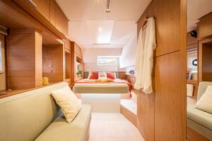 Bali 4.6 master cabin