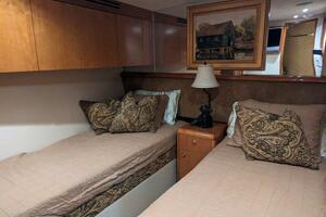 68FT (20.9M) HATTERAS