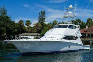 2007 Hatteras 68 Convertible thumbnail 2