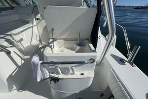 Mad Fish 28ft Boston Whaler Yacht For Sale