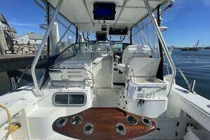 2001 Boston Whaler 285 Conquest thumbnail 8