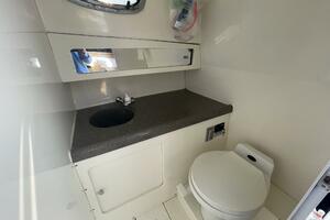 Mad Fish 28ft Boston Whaler Yacht For Sale