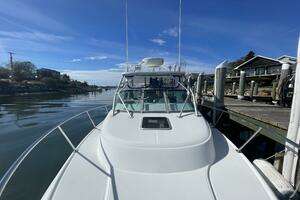 2001 Boston Whaler 285 Conquest thumbnail 20