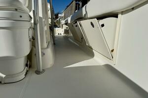 33ft Hydra Sports Yacht For Sale