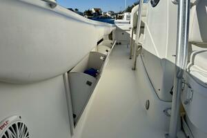 33ft Hydra Sports Yacht For Sale
