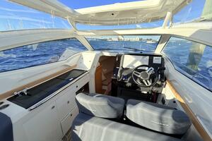30ft Nimbus Yacht For Sale