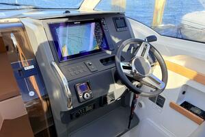 30ft Nimbus Yacht For Sale