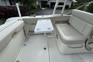 23ft Boston Whaler Yacht For Sale