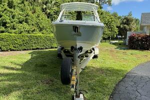 23ft Boston Whaler Yacht For Sale
