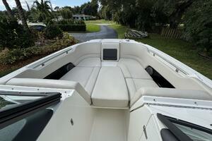 23ft Boston Whaler Yacht For Sale