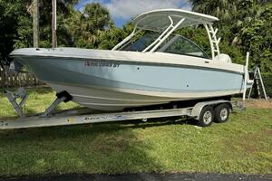 23ft Boston Whaler Yacht For Sale