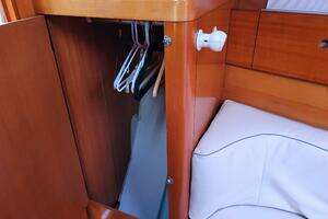 1996 Beneteau 42s7 thumbnail 43