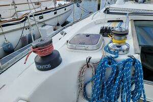 1996 Beneteau 42s7 thumbnail 11