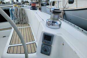 1996 Beneteau 42s7 thumbnail 10