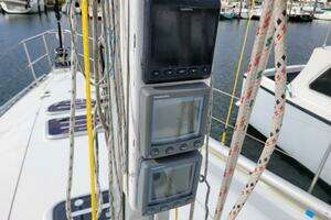 1996 Beneteau 42s7 thumbnail 15