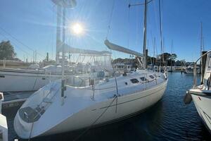 Perigee 43ft Beneteau Yacht For Sale