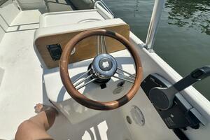 VENETIAN VISION 2 24ft Custom Yacht For Sale
