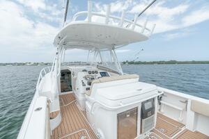 35ft Intrepid Yacht For Sale