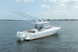 35ft Intrepid Yacht For Sale