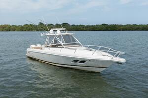 35ft Intrepid Yacht For Sale