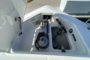 THE HOMESTRETCH  32ft Boston Whaler Yacht For Sale