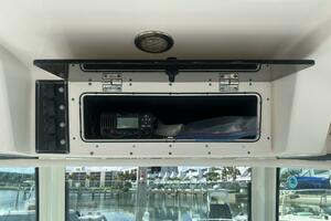 THE HOMESTRETCH  32ft Boston Whaler Yacht For Sale