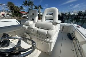 THE HOMESTRETCH  32ft Boston Whaler Yacht For Sale