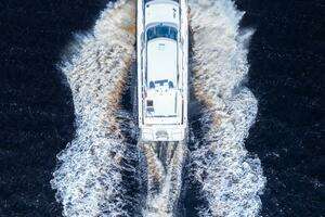 2009 Pacific Mariner 65 Motor Yacht thumbnail 5
