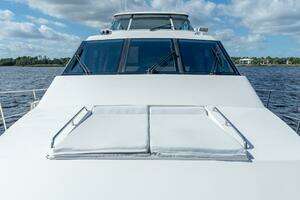 2009 Pacific Mariner 65 Motor Yacht thumbnail 21