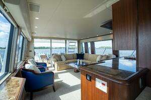 2009 Pacific Mariner 65 Motor Yacht thumbnail 39