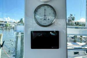37ft Axopar Yacht For Sale