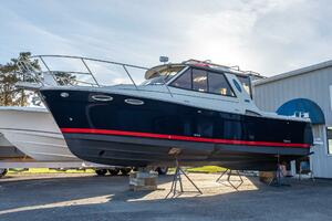 2012 Cutwater C-28 thumbnail 1