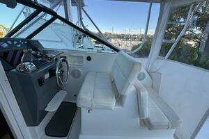 2005 Tiara Yachts 2900 Open thumbnail 10
