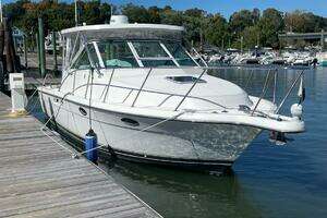 2005 Tiara Yachts 2900 Open thumbnail 2