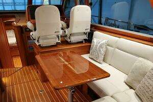 2021 Sabre 45 thumbnail 9