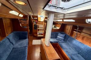 Pacific Pearl 48ft Oyster Yacht For Sale