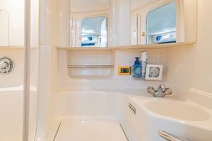 Within Tolerance 38ft Sea Ray Yacht For Sale