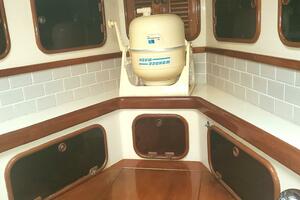 SOLIS 43ft Hans Christian Yacht For Sale