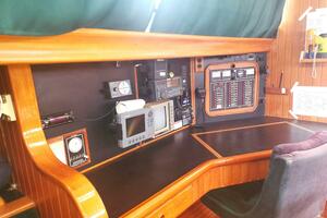 SOLIS 43ft Hans Christian Yacht For Sale