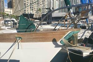 SOLIS 43ft Hans Christian Yacht For Sale