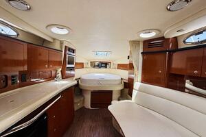 32ft Sea Ray Yacht For Sale