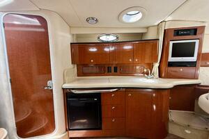 32ft Sea Ray Yacht For Sale