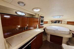 32ft Sea Ray Yacht For Sale