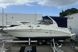 32ft Sea Ray Yacht For Sale