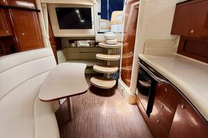 32ft Sea Ray Yacht For Sale